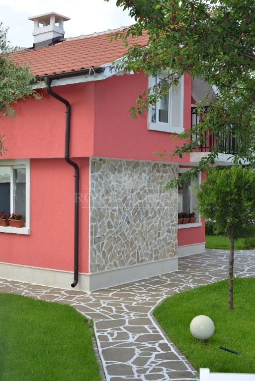 Неповторимый уютный дом в Болгарии для круглогодич