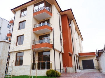 Купить квартиру в Болгарии дешево  недалеко от моря в Бургасе, Сарафово.