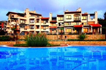 Oasis Resort and Spa - Квартиры класса люкс на первой линии в Лозенец , Южное побережье, Болгария