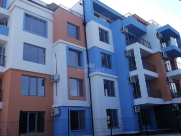 Недорогие квартиры на продажу в побережье черного моря в Болгарии. Недвижимость на продажу в городе Бяла.