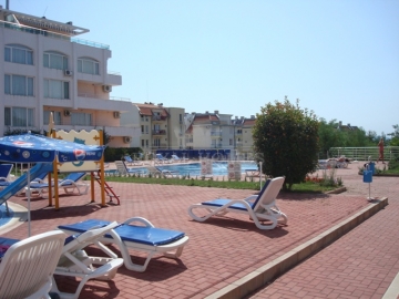 Трехкомнатная квартира в Сарафово. Вторичная недвижимость в Болгарии у моря.