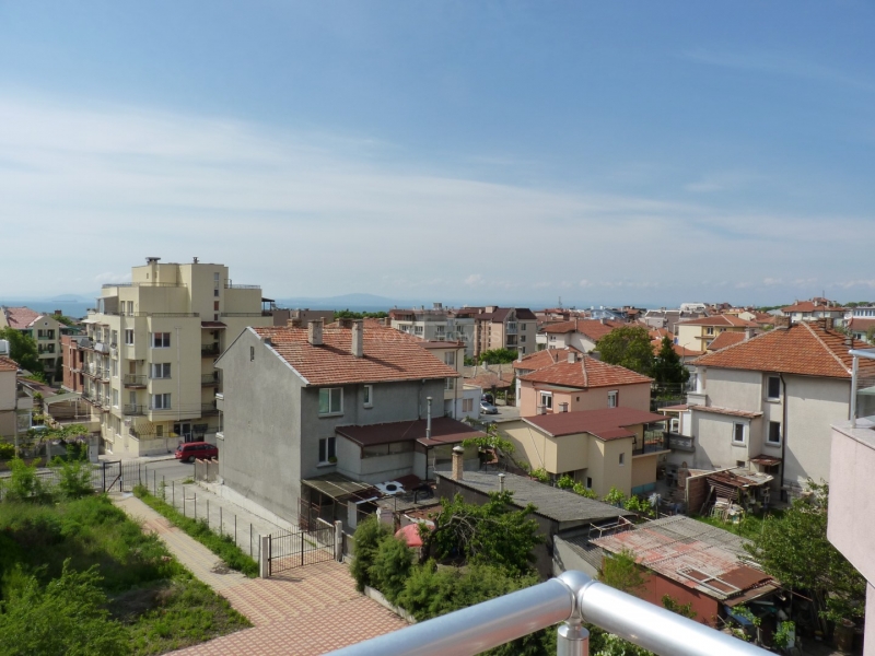 Новая многокомнатаня квартира в Болгарии для кругл
