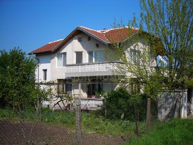 Купить дом с участком в Болгарии на море.