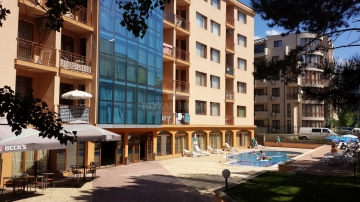 Двухкомнатная квартира в Болгарии в комплексе закрытого типа. Вторичная недвижимость в северной части Солнечного берега.