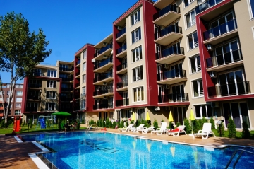 Предлагаем на продажу новую двухкомнатную квартиру на Солнечном Берегу. Купить недвижимость в Болгарии недорого.