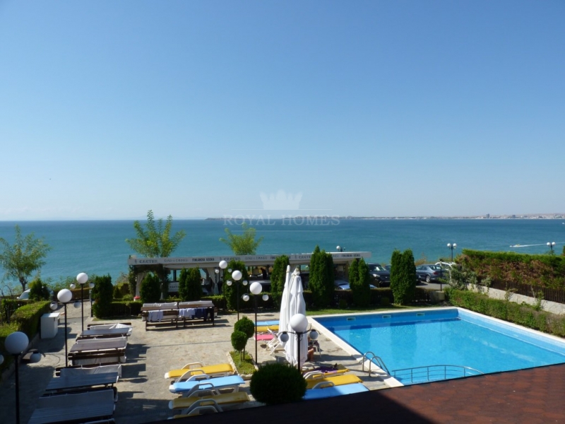 Купить недвижимость в Болгарии на первой линии мор