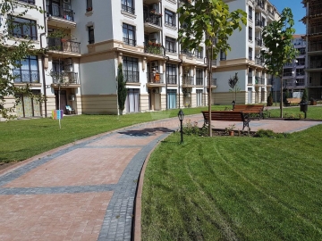 Новая трехкомнатная квартира в городе Поморие для круглогодичного проживания. Купить недвижимость в Болгарии, Айвазовский парк.