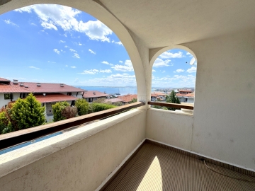 Болгария, Святой Влас – трёхкомнатная квартира с панорамным видом на море в «MERRY MAR»