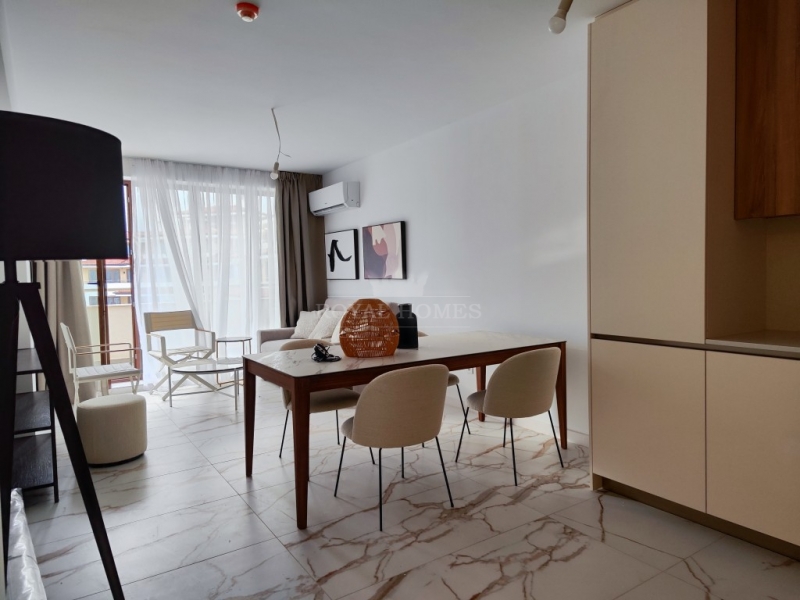 Апартаменты на первой линии моря в Ахелое — SOLE M