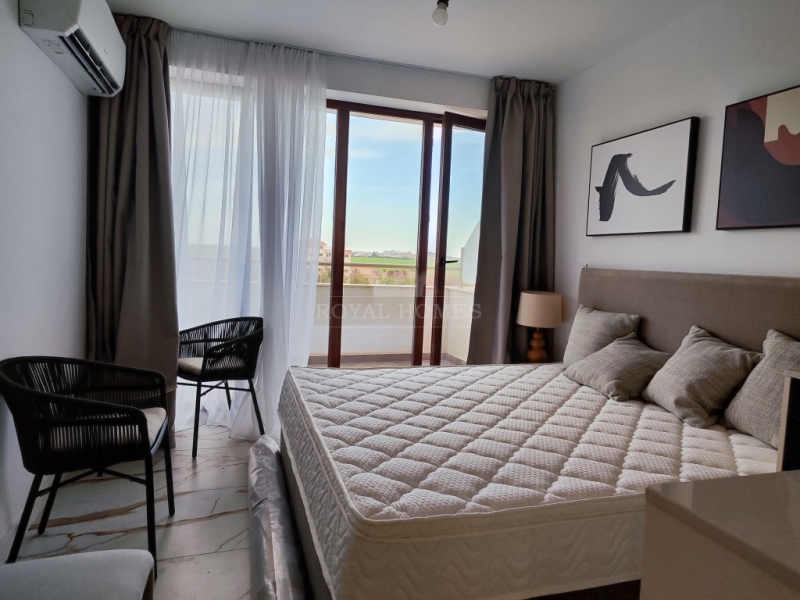 Однакомнатные квартиры на первой линии моря в Ахел