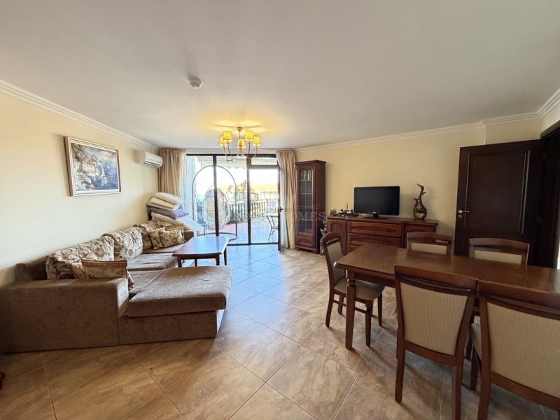 Квартира с 2 спальнями на первой линии с видом на 