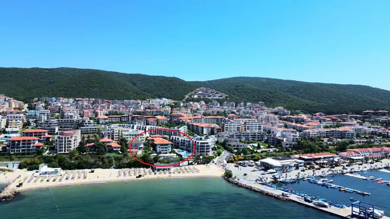 Квартира с 1 спальней на первой линии моря в Свято