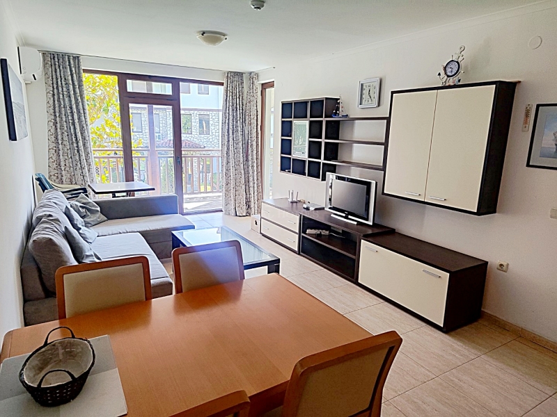 Квартира с 1 спальней в комплексе Арена на первой 