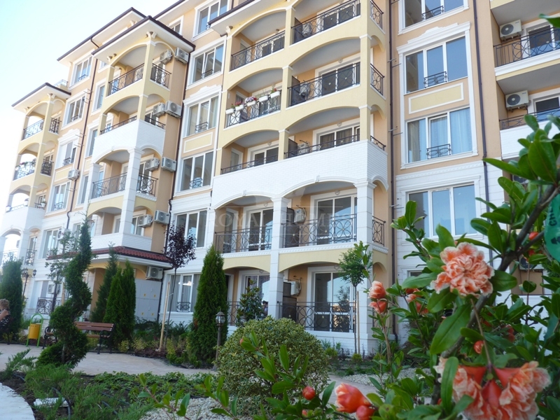 Елитония Гарден - квартиры в Болгарии на южном поб