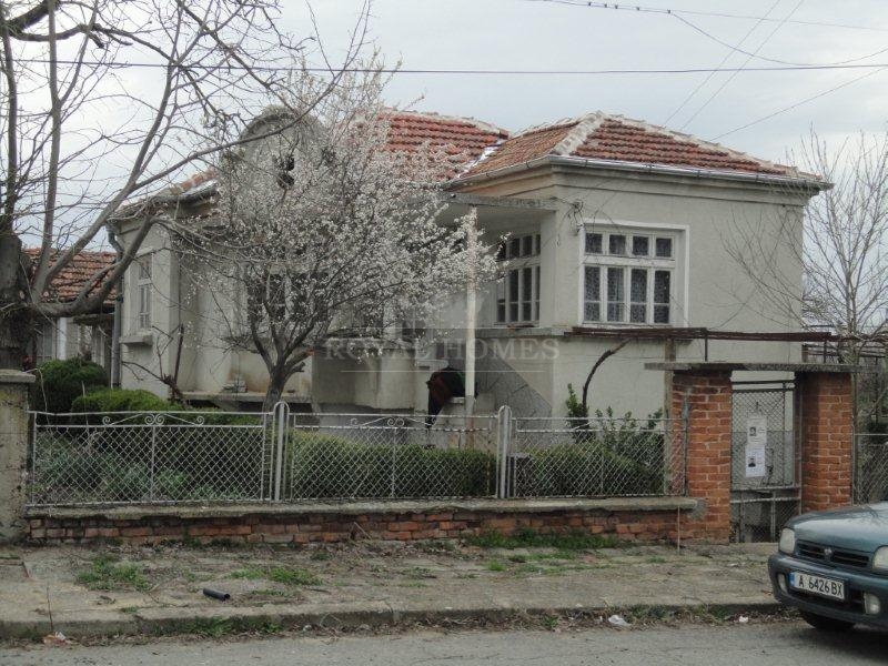 Купить сельский дом в Болгарии дешево. Недвижимост