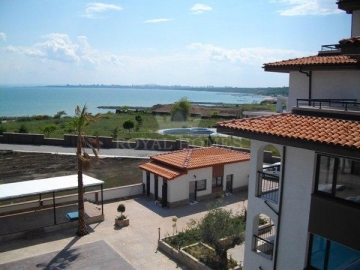 Недвижимость в Болгарии на море на первой линии. Квартиры в Болгарии в городе Бургас – Sea Club.