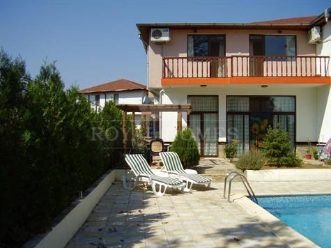 Купить недвижимость в Болгарии недорого.