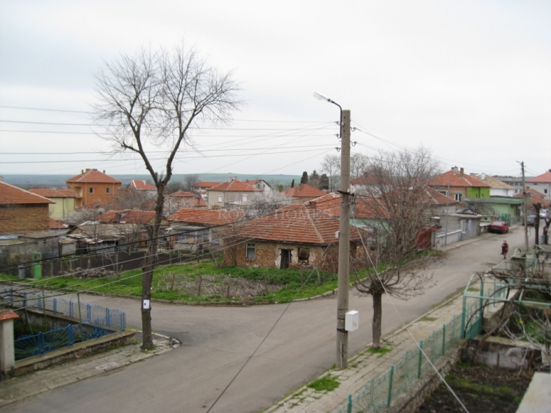 Купить дом в Болгарии в сельской местности недалек
