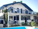 Отдельно стоящий дом в Болгарии на берегу моря с б